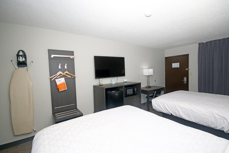 Bedroom 3, Clarion Pointe Statesville, Iredell