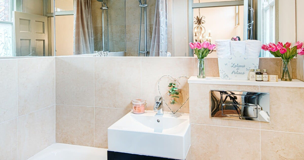 Bathroom, The Gillygate Gathering - Sleeps Up To 16 York City Centre, York