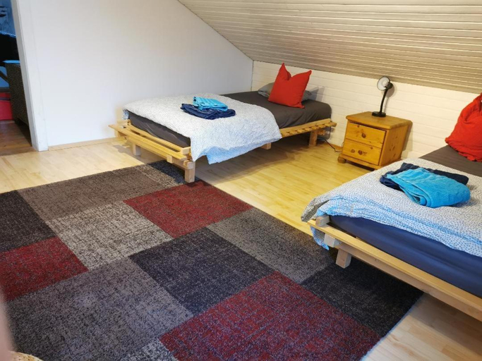Bedroom 3, Monteurzimmer am Teisenberg, Berchtesgadener Land
