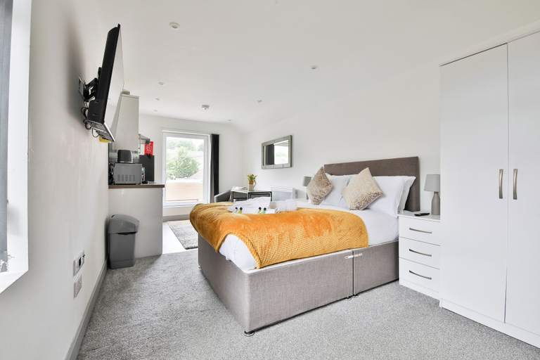 Bedroom 2, Stunning Studio In Converted Building, Swansea
