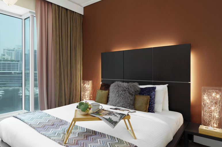 Room 4, Maison Privee - Cosmopolitan Apt w/ Scenic Dubai Marina Vws, Dubai