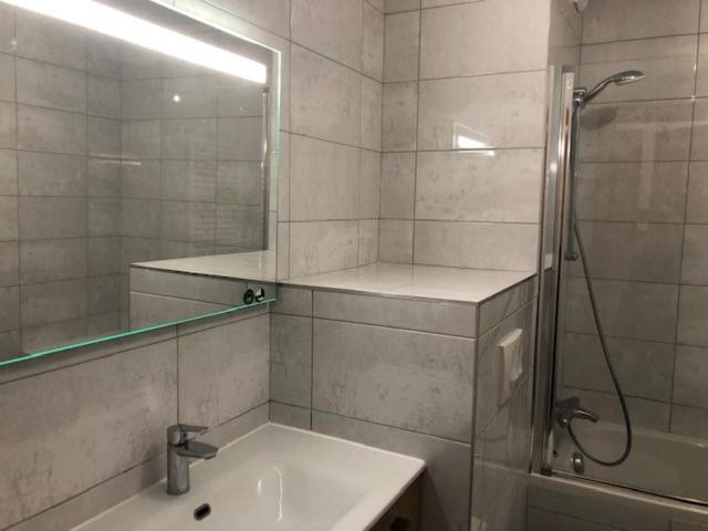 Bathroom, Apartment A304 La Perle de Savoie, Haute-Savoie