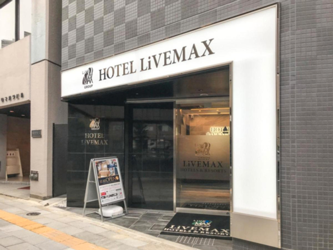 Exterior & Views 27