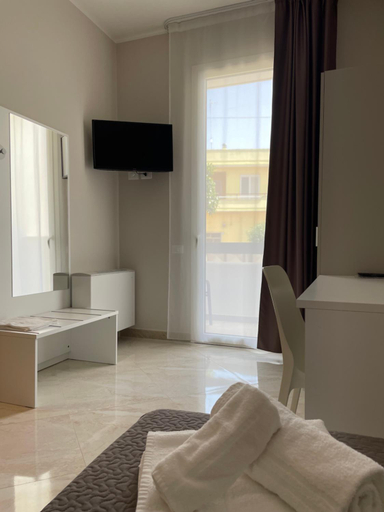 Bedroom 3, Karpignana Hotel, Lecce