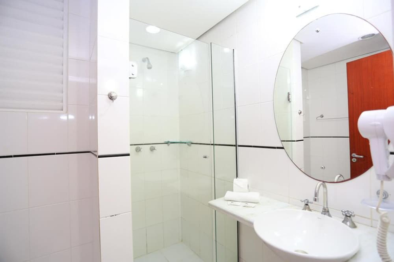 Bathroom 2, Rede Andrade Cecomtur, Florianopolis