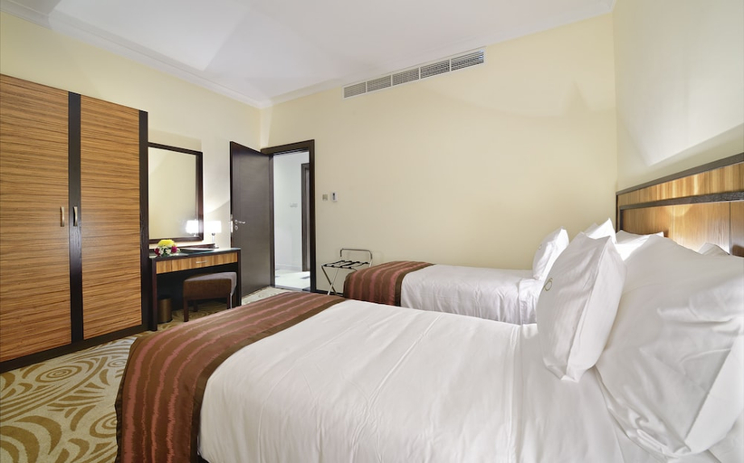 Bedroom 2, Al Majaz Premiere Hotel Apartment, Sharjah City