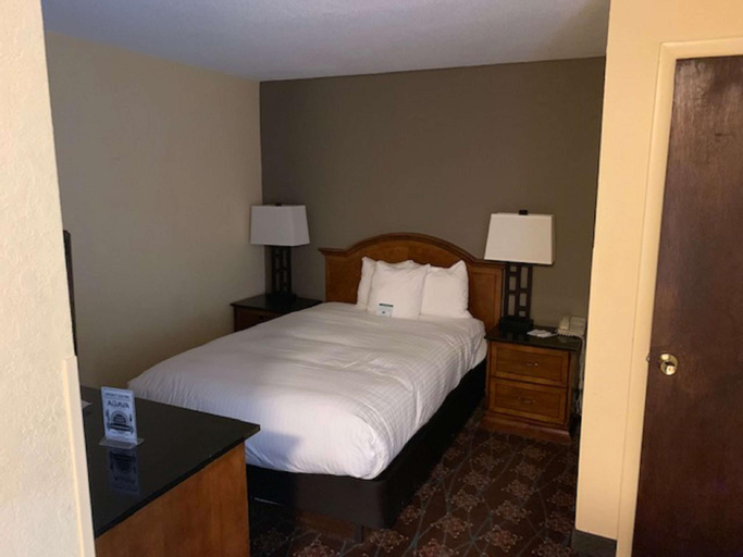 Bedroom 30