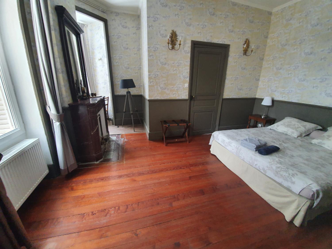 Bedroom 4, Chateau De Bonnevaux, Isère