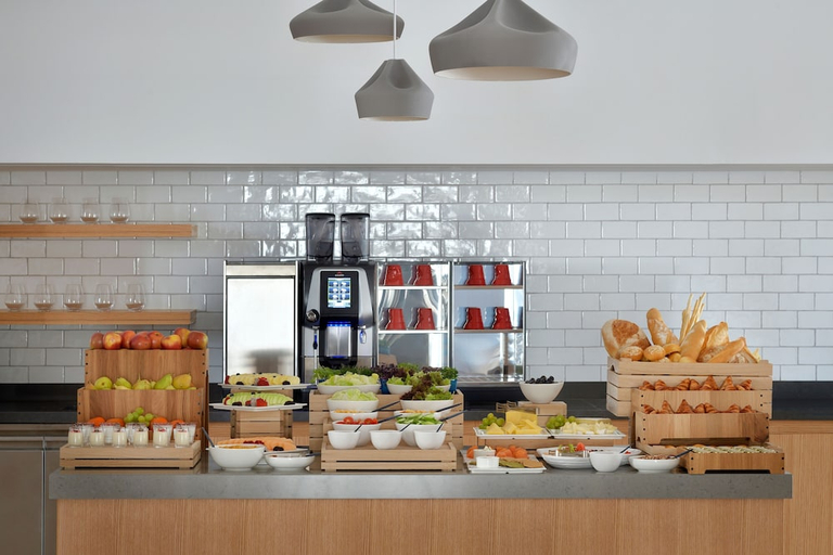 Food & Drinks 5, Vida Creek Harbour, Dubai