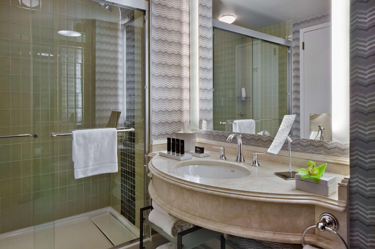 Bathroom 13
