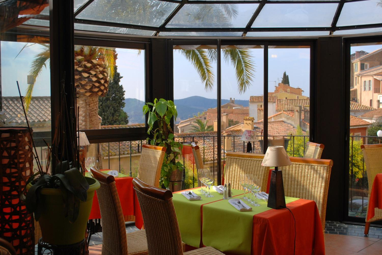 Others 2, Hotel Restaurant Le Bellevue, Var