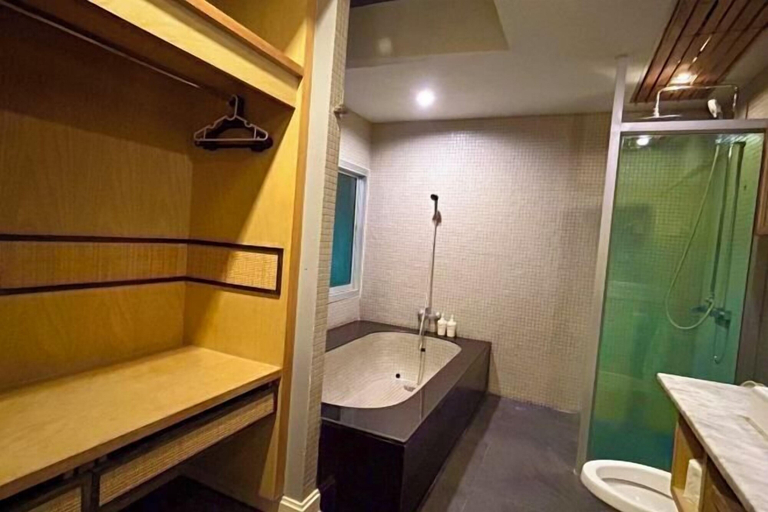 Bathroom 24
