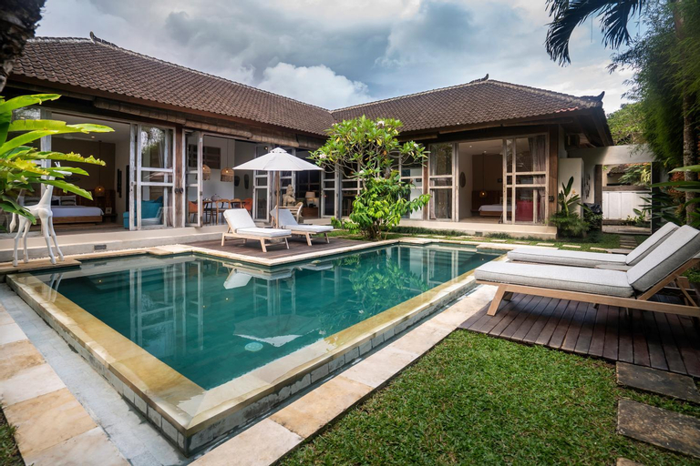 Swimming Pool 8