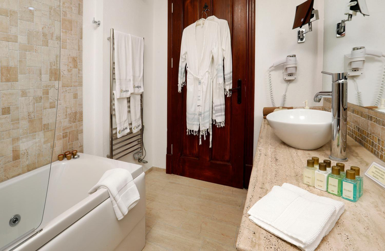 Bathroom 5, YundAntik Cunda Konaklari, Ayvalık