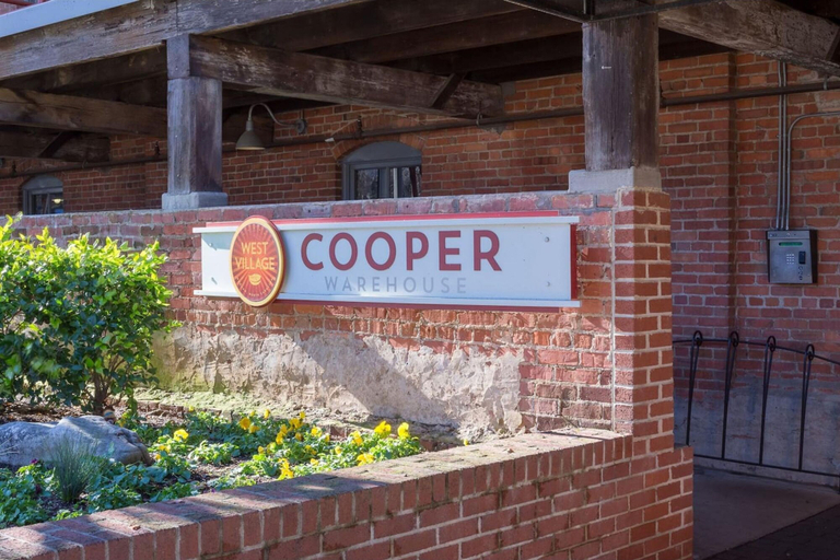 Room 5, 2 Bedroom Hip Apartment, Apple TV, Fast Wifi, Durham