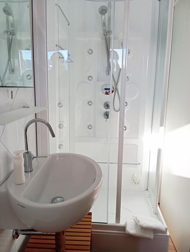 Bathroom 2, Morge La Salle, Aosta