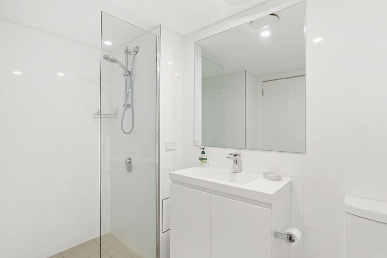 Bathroom, The Shoal Apartments, Unit 310, Port Stephens