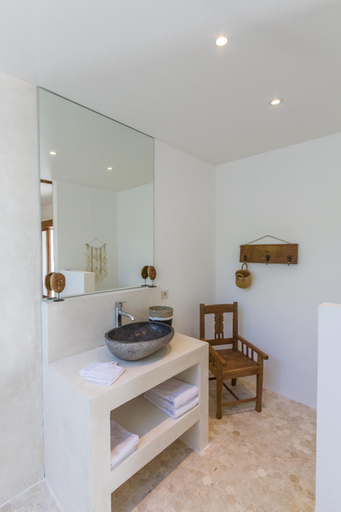 Bathroom 2, Villa Namu, Badung