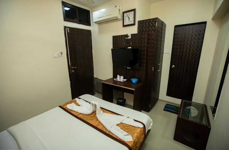 Bedroom 3, Hotel J.D Residency, Mumbai Suburban