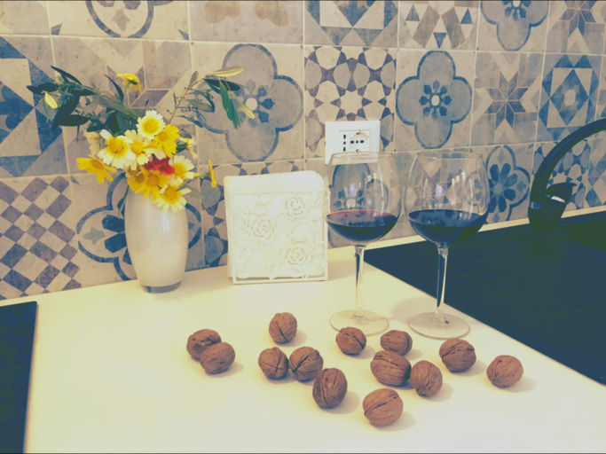 Food & Drinks, CenVi House 98, Bari
