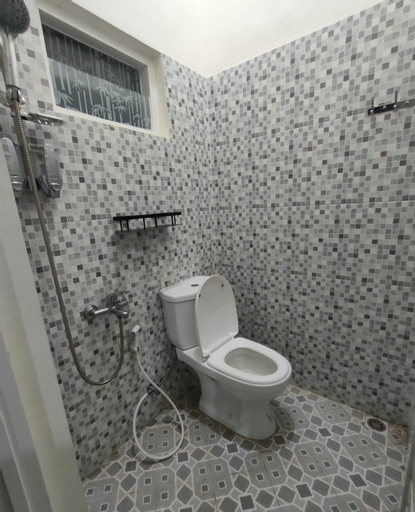 Bathroom 4