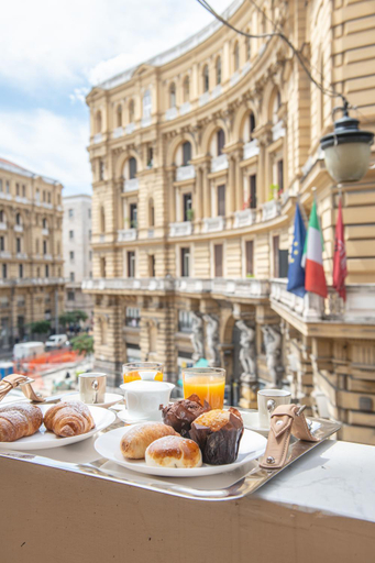 Food & Drinks 5, Palazzo Nana Suites & Apartments, Napoli