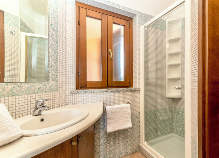 Bathroom 3, Villas with private pool in Costa Rei, Cagliari