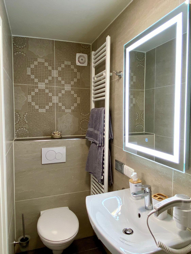 Bathroom 4