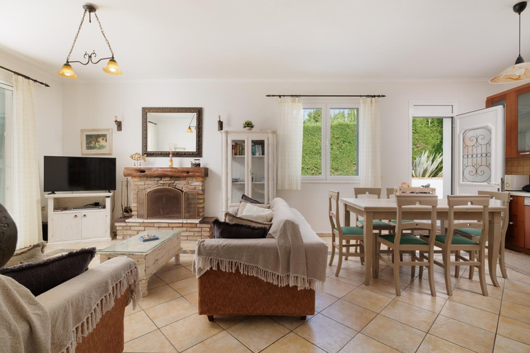 4, Beachfront Villa Dionysos - With private beach, Ionian Islands