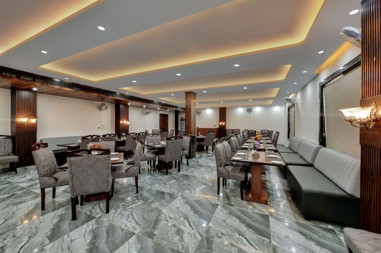 Food & Drinks 5, Click Hotel Narayana, Faizabad