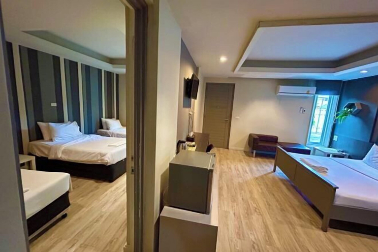 Bedroom 25