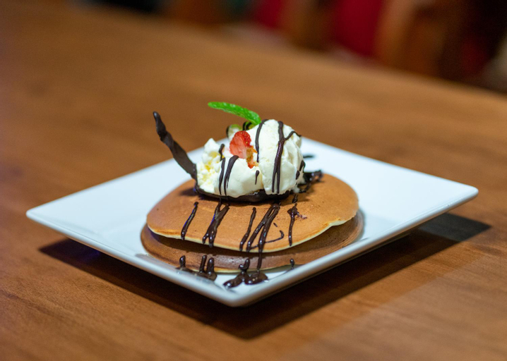 Food & Drinks 5, Baratha Hotel & Resto, Bondowoso