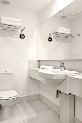 Bathroom 3, Hilton Garden Inn Belo Horizonte, Belo Horizonte