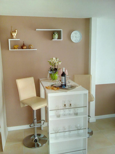 Dining Room 4