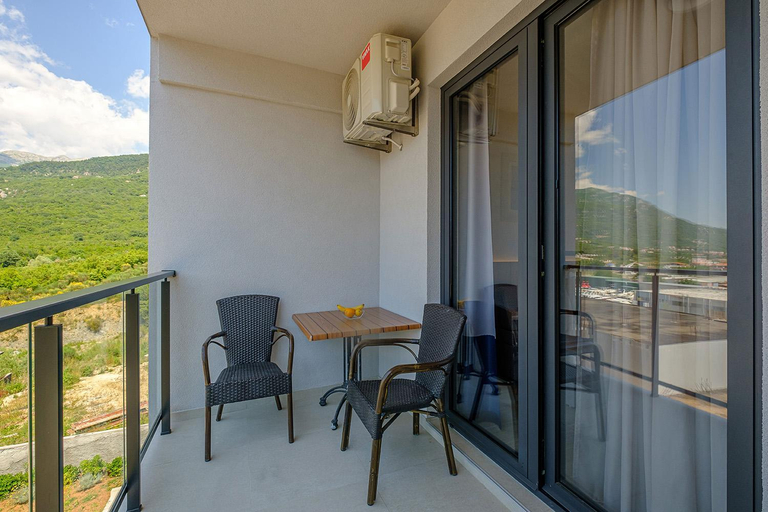 Others 4, Dubrave apartmani