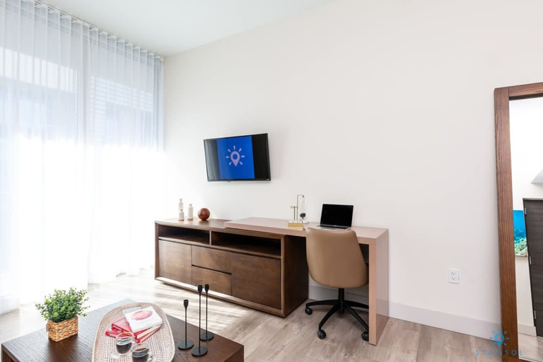 Room 4, Most Liked Home Rooftop Pool Hollywood Beach Gym, Broward