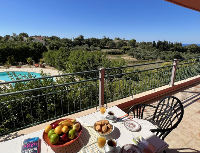 Others 5, Villa Emiliata, Ionian Islands