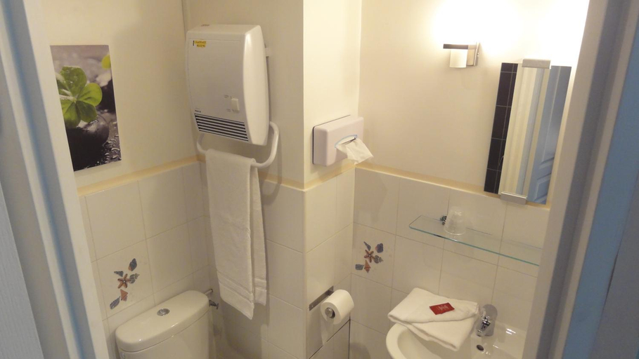 Bathroom, Hotel Val De Loire, Indre-et-Loire