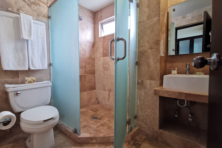 Bathroom 4, Coral Island Hotel, Mazatlán