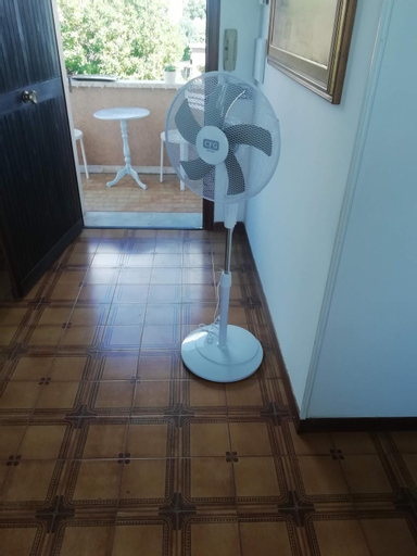 Exterior & Views 2, LA CASETTA DEI GRILLI - Accanto alle Terme di Venturina e 10" dal mare, Livorno