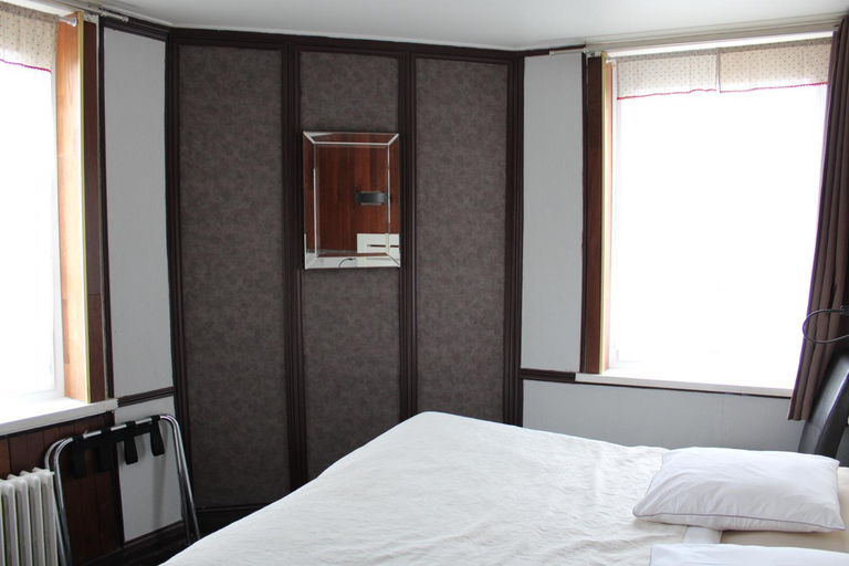 Others 5, Hotel du Gambrinus, Nord