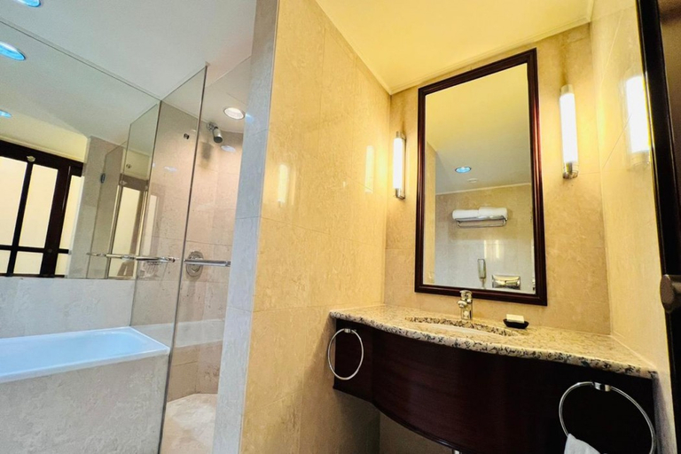 Bathroom 4, Connaught Palace Hotel, Dubai