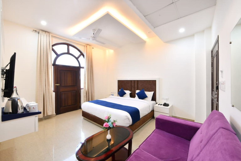 Bedroom 3, Click Hotel Narayana, Faizabad