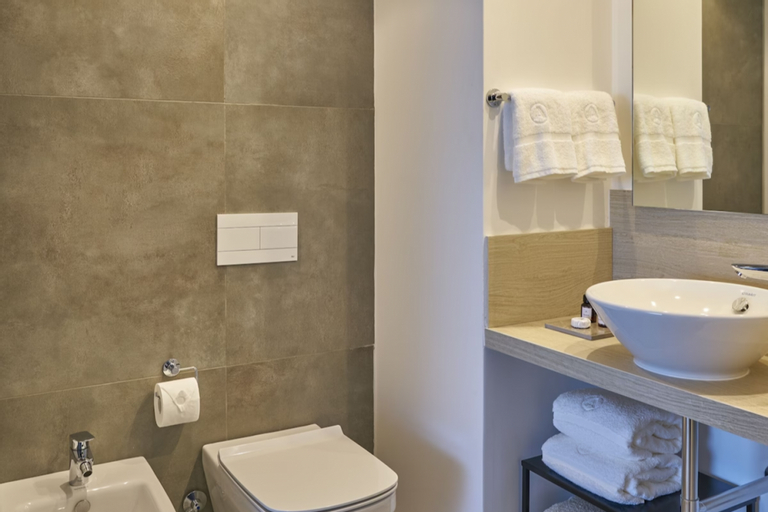 Bathroom 4, Almarena Puerto Retiro, Affiliated by Melia, Distrito Federal