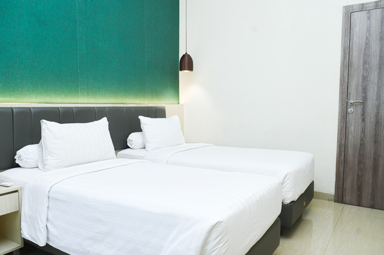 Bedroom 12