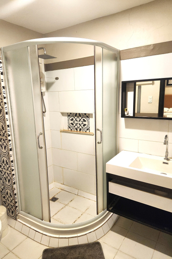 Bathroom 5, Casa Marita Vigan, Vigan City