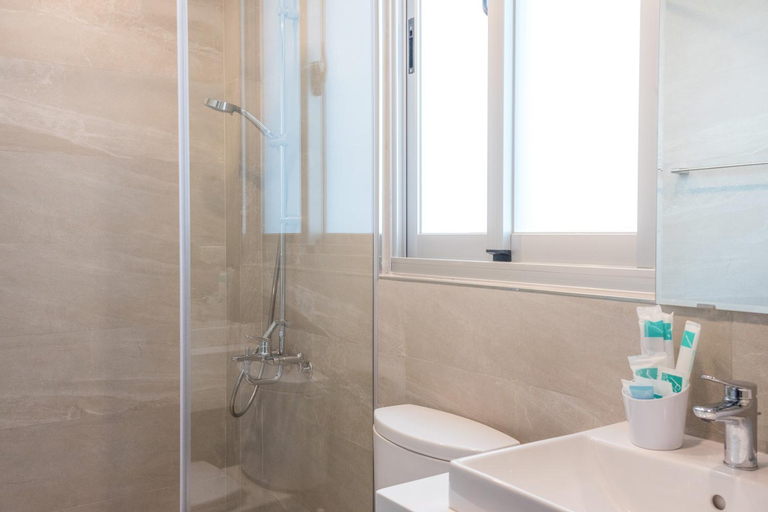 Bathroom 4