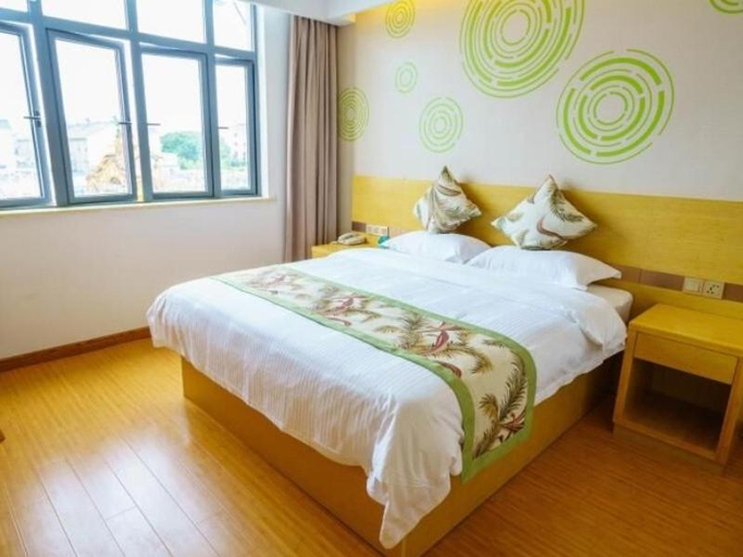 GreenTree Inn Suzhou Mudu Lingyan Mountain Ganglong City Hotel             , Suzhou