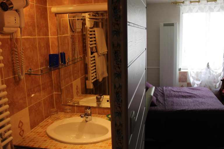 Others 2, Hotel du Gambrinus, Nord