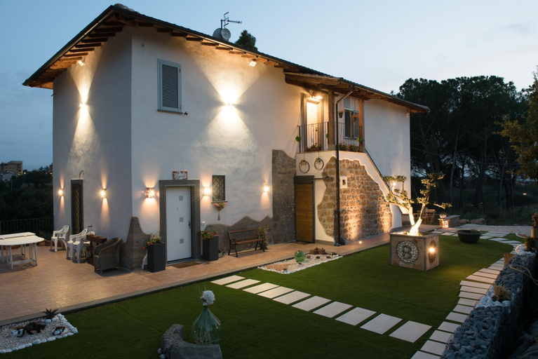 Others 3, Le terrazze di casa Bonelli, Viterbo